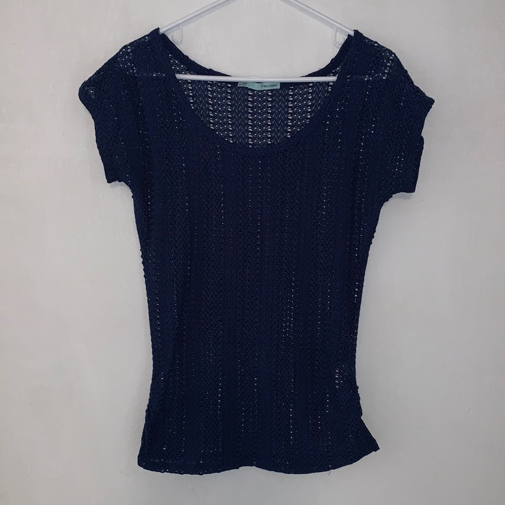 Knitted dark blue shirt